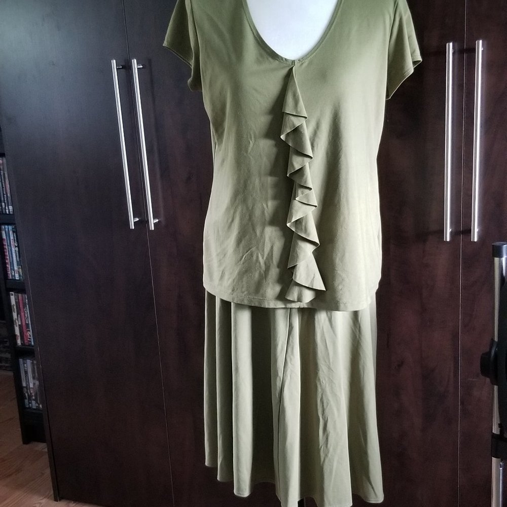 Women's skirt set